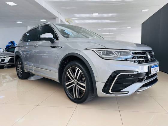 VOLKSWAGEN TIGUAN 2.0 300 TSI GASOLINA ALLSPACE R-LINE AUTOMÁTICO VOLKSWAGEN TIGUAN 2.0 300 TSI GASOLINA ALLSPACE R-LINE AUTOMÁTICO